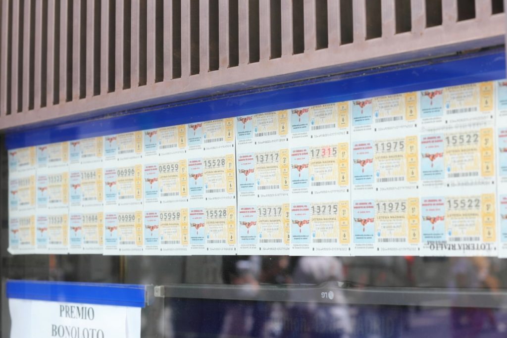¿Por qué seguimos comprando lotería año tras año?